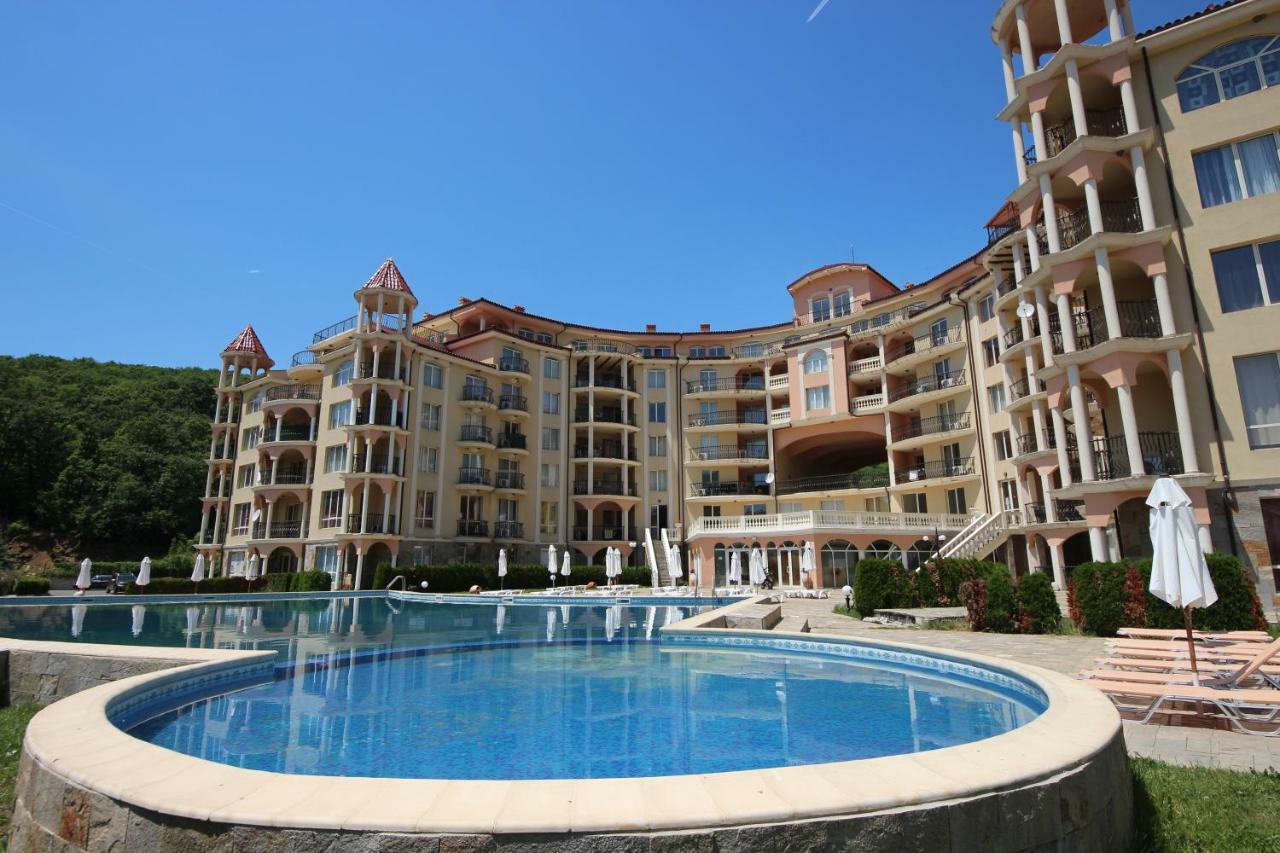 Menada Negresco Apartments Elenite Exterior photo